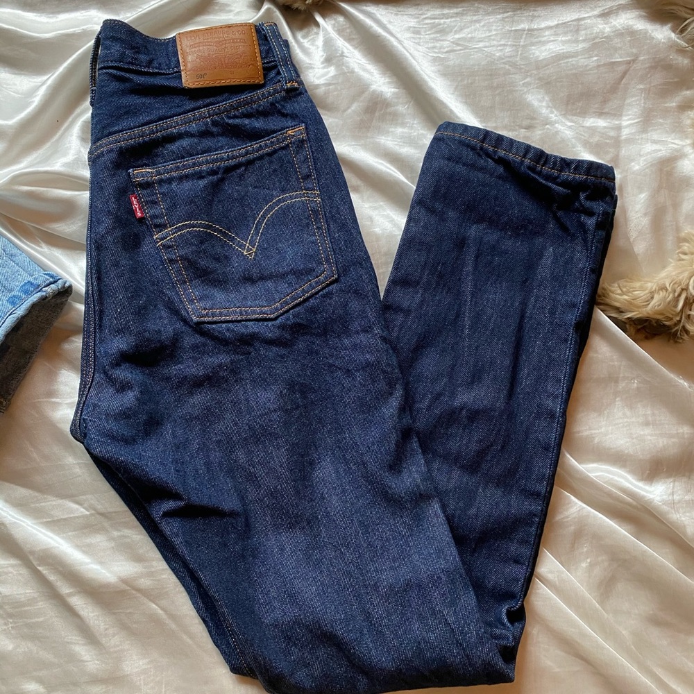 Levi’s dark wash jeans